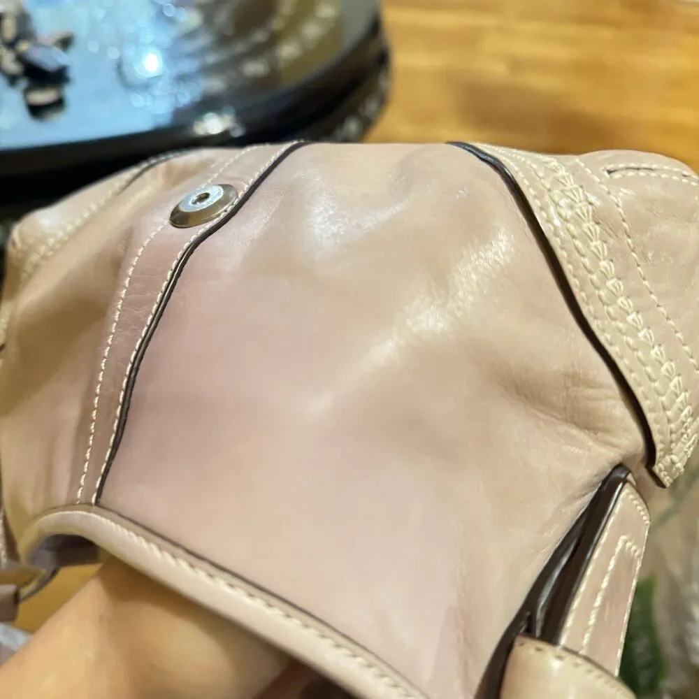Vintage Coach 10577 Small Lavender Taupe Soho Leather Cross Handle Shoulder Bag